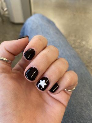 nails with star design