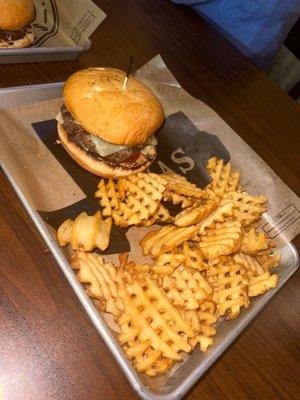 Bacon cheese burger with waffle fries