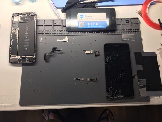 iPhone repairing