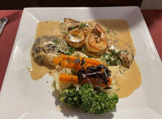 Sole Special Topped with crab meat and shrimp served in our homemade champagne sauce