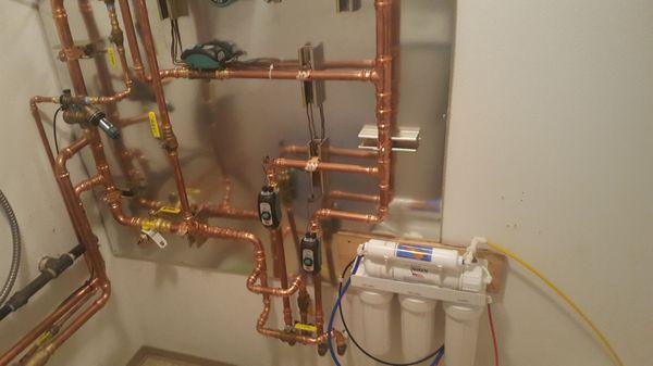 Lower right is the reverse osmosis system.