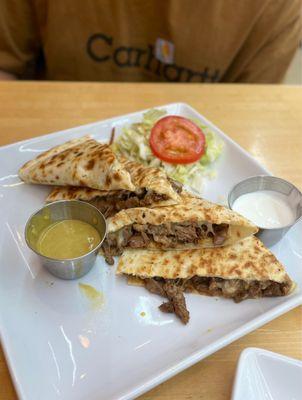 ig: @whatsviveating  |  beef quesadilla