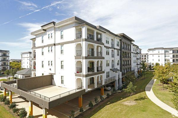 Exterior Building with Large Sundeck Balcony