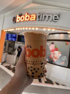 Thai Tea Smoothie with Boba