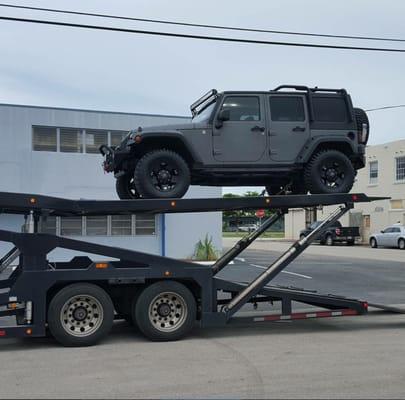 Unloading my jeep