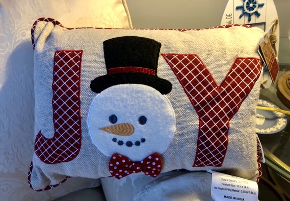 Now, I couldn't leave this joyful pillow, just sitting there.