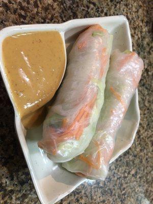 Fresh Roll with Peanut Sauce - sooo yummy!