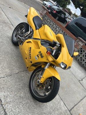 2001 Ducati 996