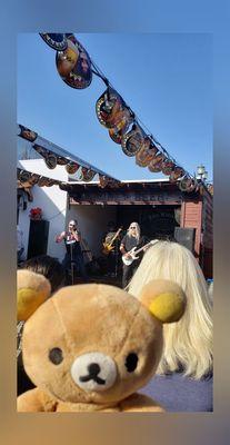 They have live entertainment! #rilakkuma #beergarden #oldtowne #temecula #rockwhiskeyband @rockwhiskeyband @temecula_wineandbeergarden