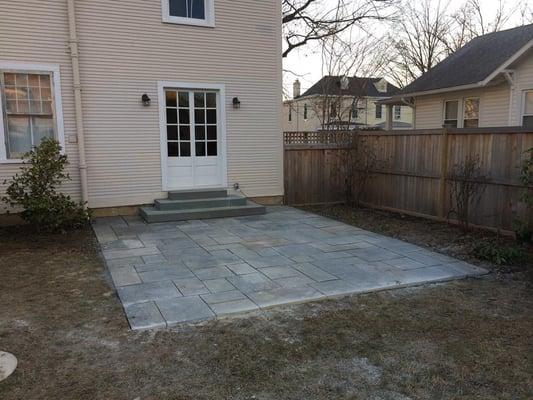 This was a historic Del Ray home where the home owner wanted a patio to go along with the historic feel of their 1700's home....