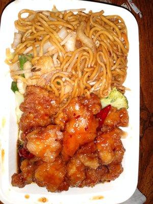 C20 - General Tso's chicken with lo mein