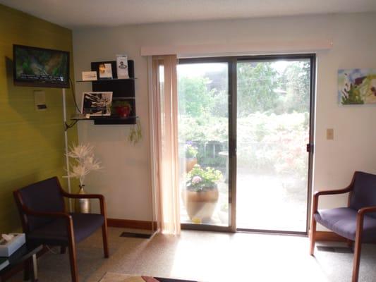 Handicap accessible with a friendly bright atmosphere!