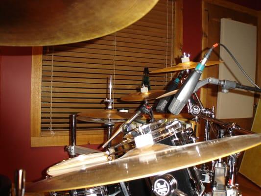 a typical drum mic-up