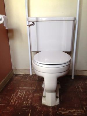 (Old) 2.6 GPF Toilet