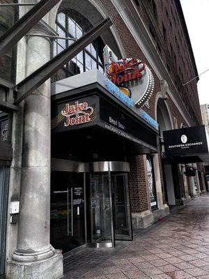 Entrance on Peachtree Road