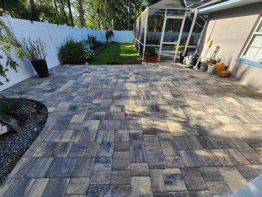 Back patio is Sierra pavers
Call us
386-310-8056