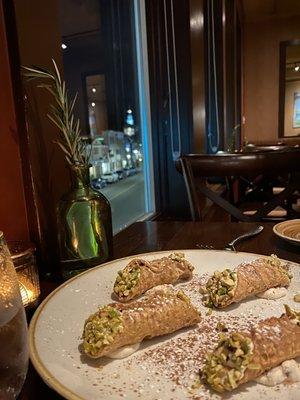 Pistachio & cinnamon cannolis