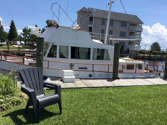 Dock with plenty of safe mooring spaces