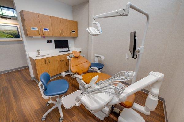 State of the art equipment in a relaxing atmosphere at Piedmont Oaks Dental.