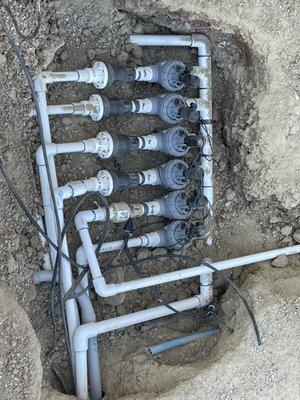 Six valve manifold