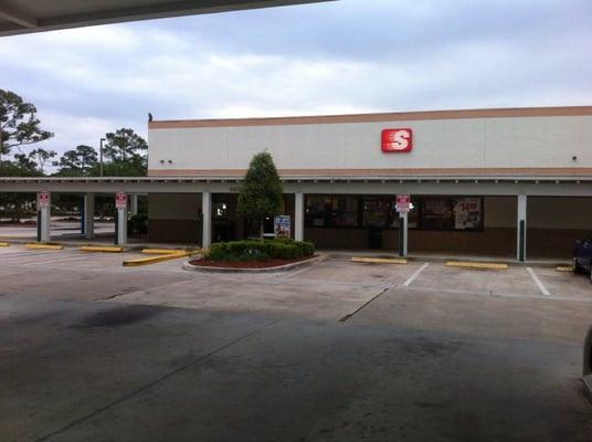 Store front view from the pumps.