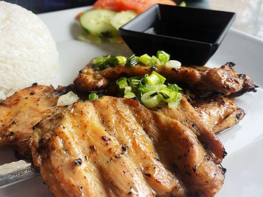 R3. Grilled Chicken Rice Plate