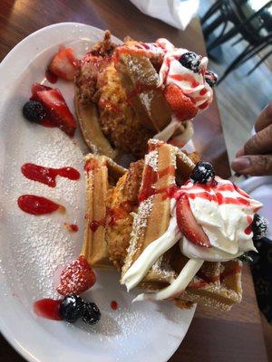 Chicken and waffles with added fruit