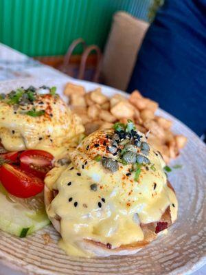 Egg benedict