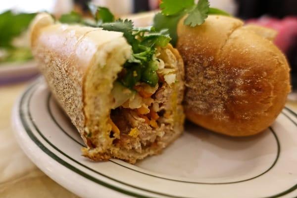 Vietnamese hoagie