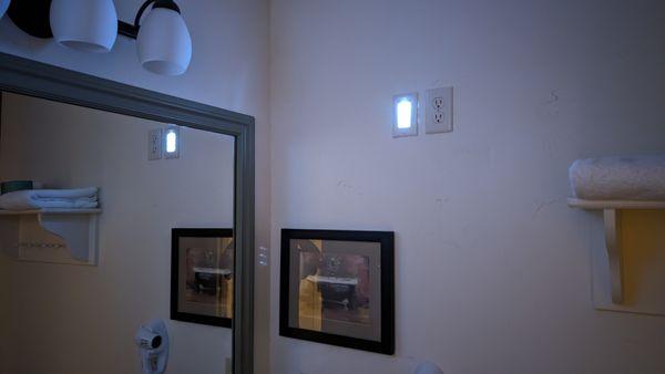 Quirky inbuilt night light in the bathroom