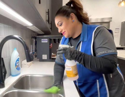 Office Kitchen Cleaning.