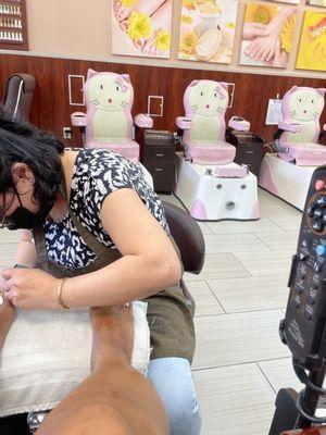 Pedis for everyone! Love the kiddie chair!