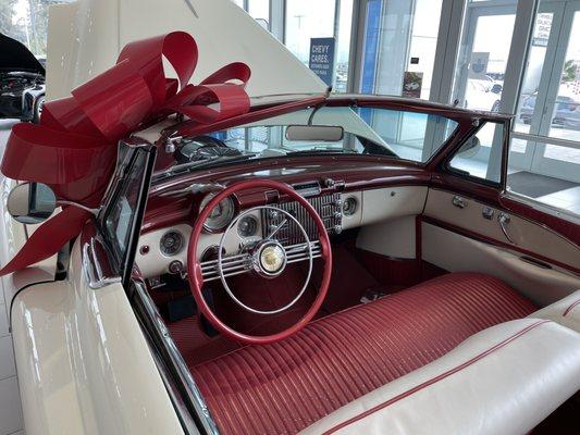 Cool 1953 Buick skylark in the showroom