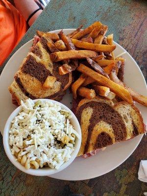 Ruben sandwich with pasta salad