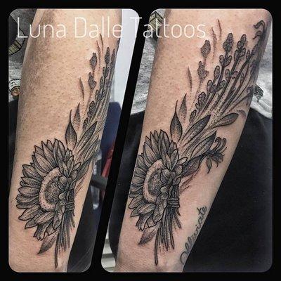 Floral piece by Luna Dalle