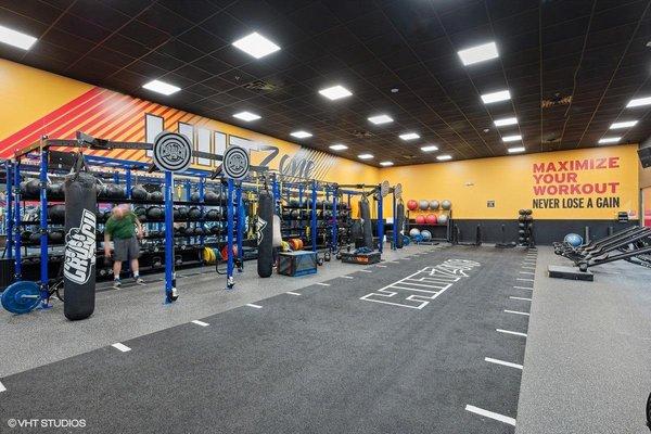 Crunch Fitness - East Cobb