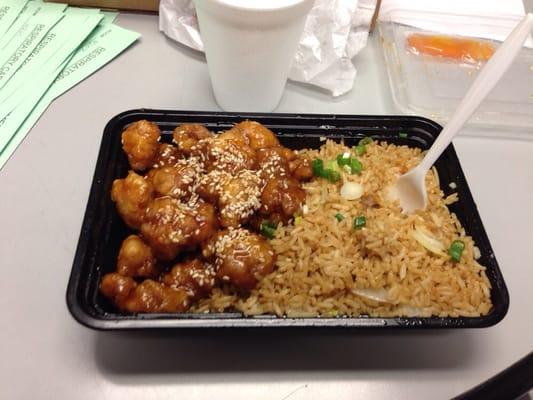 Sesame chicken with shrimp fried rice. Good portion !!