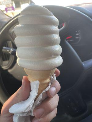 Vanilla soft serve.  Medium