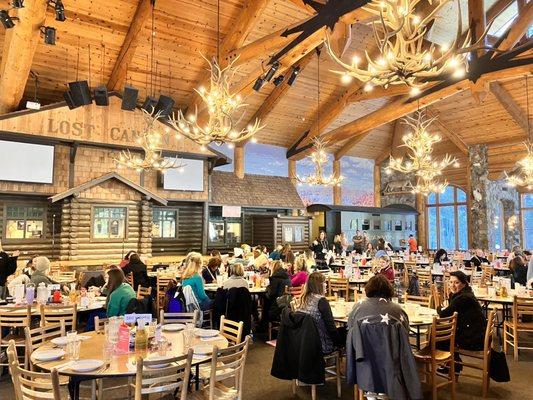 Elk room dining hall