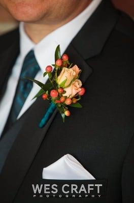 Groomsmen boutonniere