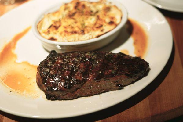 New York Strip and Not Your Ordinary Mac & Cheese