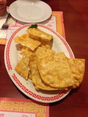 What's so called "Fried Wonton". More like "Fried Wonton SKIN"