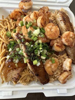 Fish and shrimp, with rice and noodles. Amazing