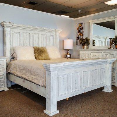 Panel Chalet Bed