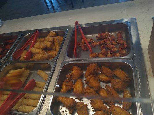 Great chicken wings at lunchtime!