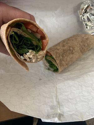 Tuna wrap was disappointing. Not much tuna and mostly spinach.