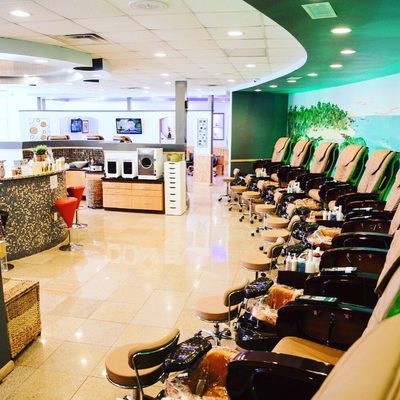 Signature Nails & Spa