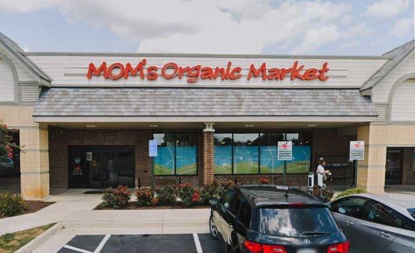 MOM's Organic Market