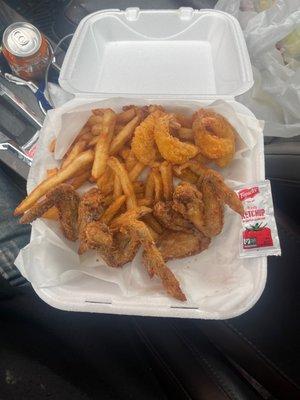 4wings shrimp and fries