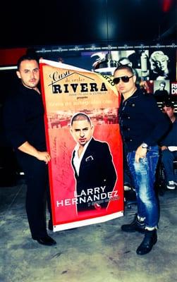 LARRY HERNANDEZ EN CASA RIVERA.